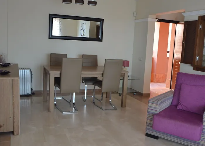 Отель Solmares Исла-Канела